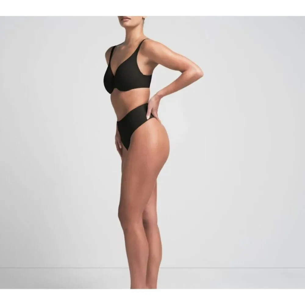 NEW SKIMS Smoothing Intimates Unlined Minimizer Bra Onyx Black 32DDD 32F NWT - Picture 3 of 4